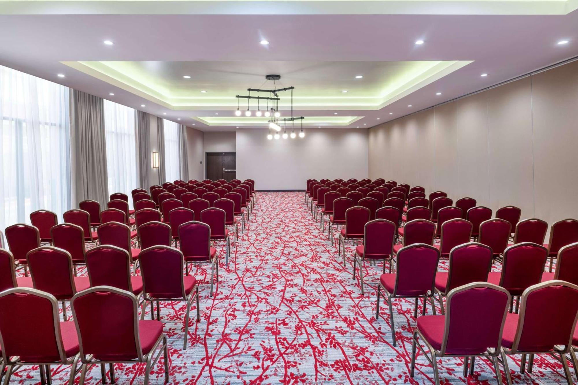 Hilton Garden Inn Pomona, Ca Εξωτερικό φωτογραφία