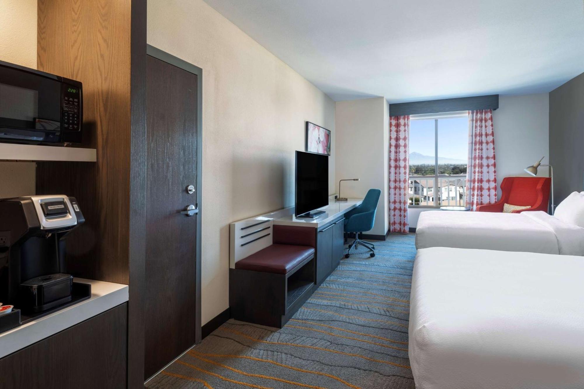 Hilton Garden Inn Pomona, Ca Εξωτερικό φωτογραφία