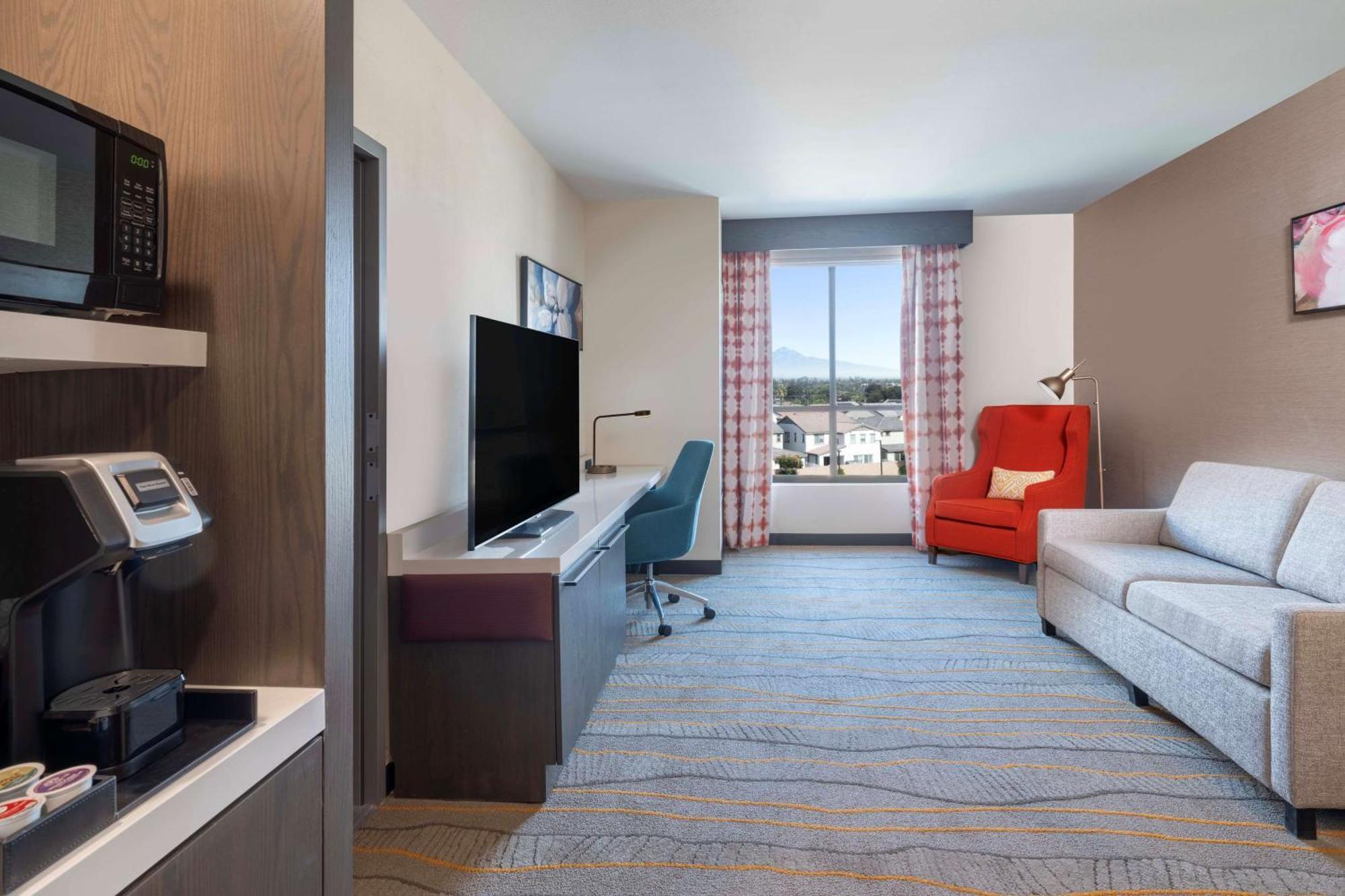 Hilton Garden Inn Pomona, Ca Εξωτερικό φωτογραφία